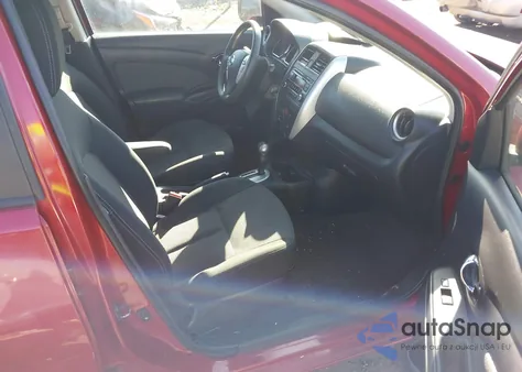 2015 Nissan Versa 1.6 S/1.6 S+/1.6 Sl/1.6 Sv z USA, uszkodzony, nr VIN 3N1CN7AP8FL899692